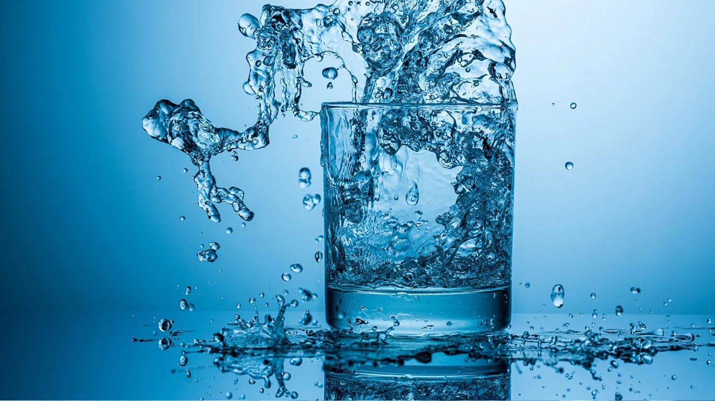 Zapoznaj się z aktualnymi cenami za wodę i usługi